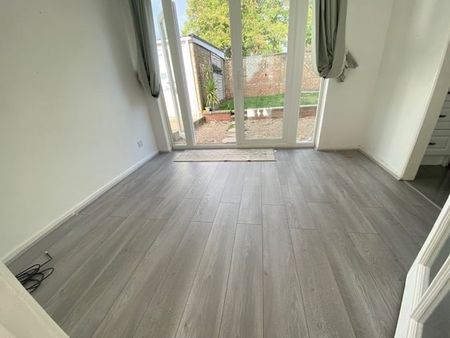 Flitton Court, Milton Keynes, Stony Stratford - Photo 2