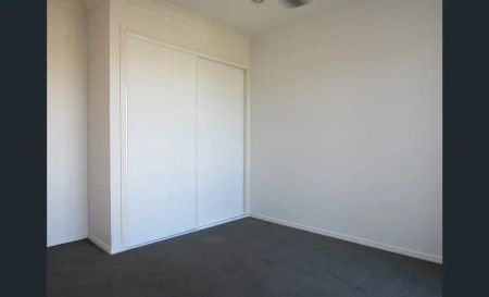 74 Westminster Crescent, Raceview QLD 4305 - Photo 2