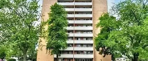 Kloster Court | 135 Confederation Drive, Kitchener - Photo 1