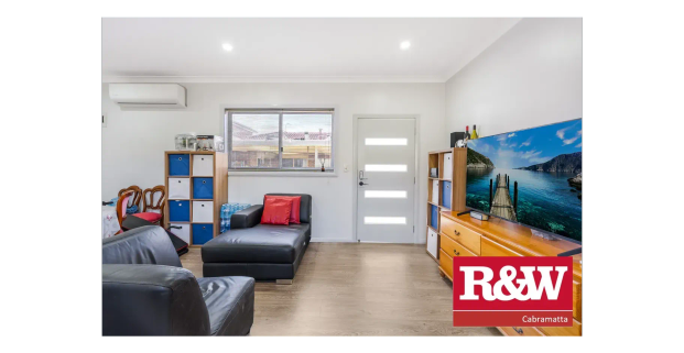 Clean & Tidy Grannyflat - Photo 1