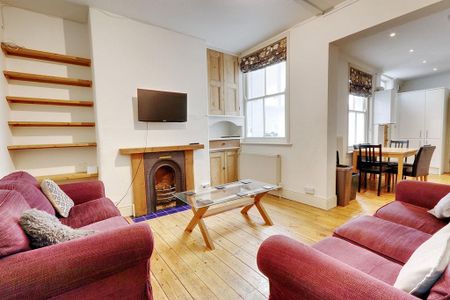 5 bedroom terraced house to rent - Photo 3
