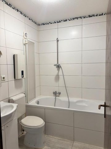 2 Zimmer Wohnung im ruhigen Altbau (50 m²) - Photo 4