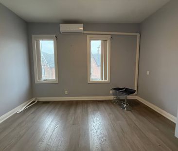 For Lease - 11 Baden Street, Toronto, Ontario - Photo 5