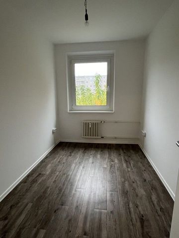 Preiswerte und ansprechende 3-Zimmer-Wohnung - Foto 2