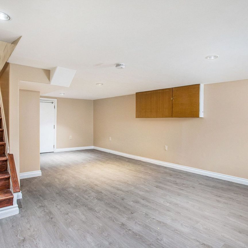 For Lease - 256 Park Park Unit# 1, Vanier and Kingsview Park, Ontario - Photo 1