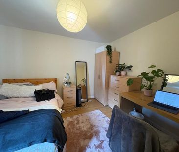 9 bedroom terraced house to rent - Photo 5