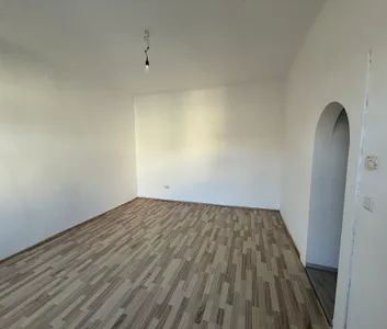 Helle 2-Zimmer-Wohnung | 3. Stock (kein Lift) | 1150 Wien - Photo 2