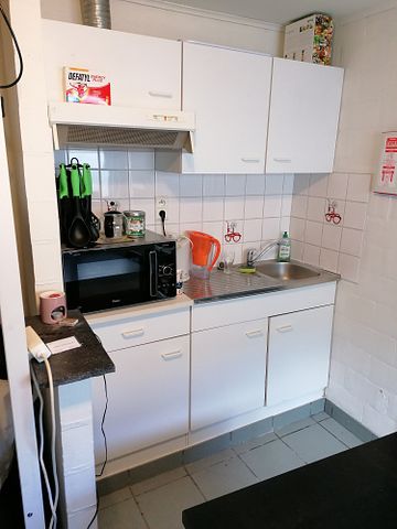 Kamer 2 / Eigen Douche + Kitchenette - Elfjulistraat 19 - Foto 4