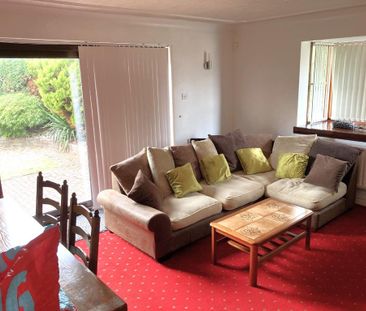 6 bedroom detached house to rent - Photo 4