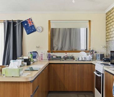 Neat and Tidy Unit in Newnham - Photo 2