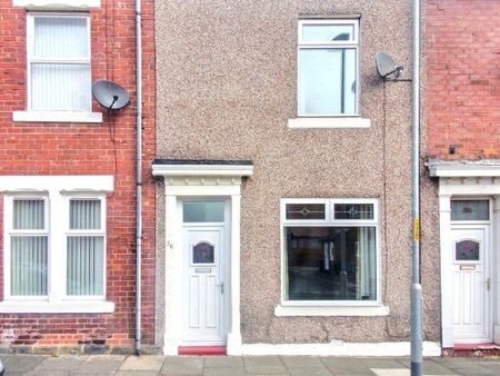 2 bed terraced house to rent in NE24 - Photo 3