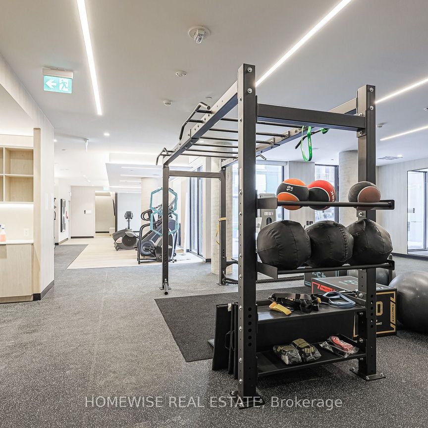 For Lease - 2020 Bathurst Street Unit# 709, Toronto, Ontario - Photo 1