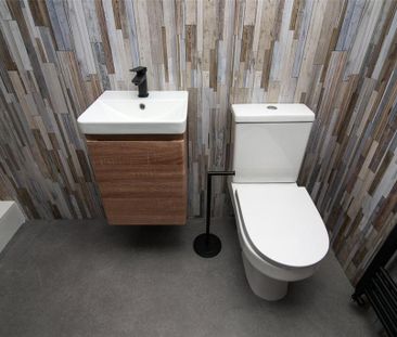 1 bedroom in a house share to rent - Photo 4