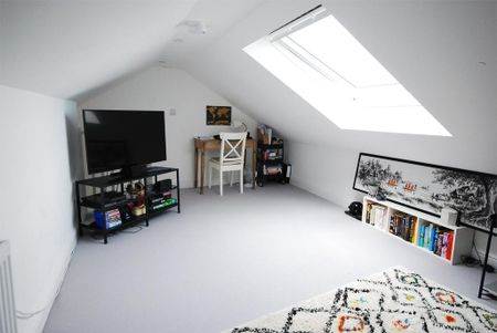 1 bedroom detached house to rent - Photo 3