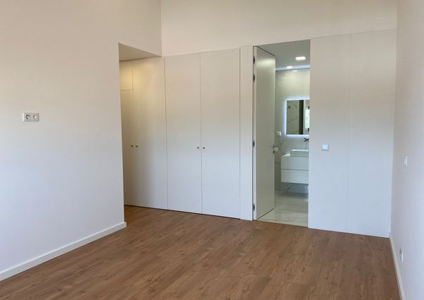 Fantástico Apartamento com 2 Quartos para Arrendamento em Loures