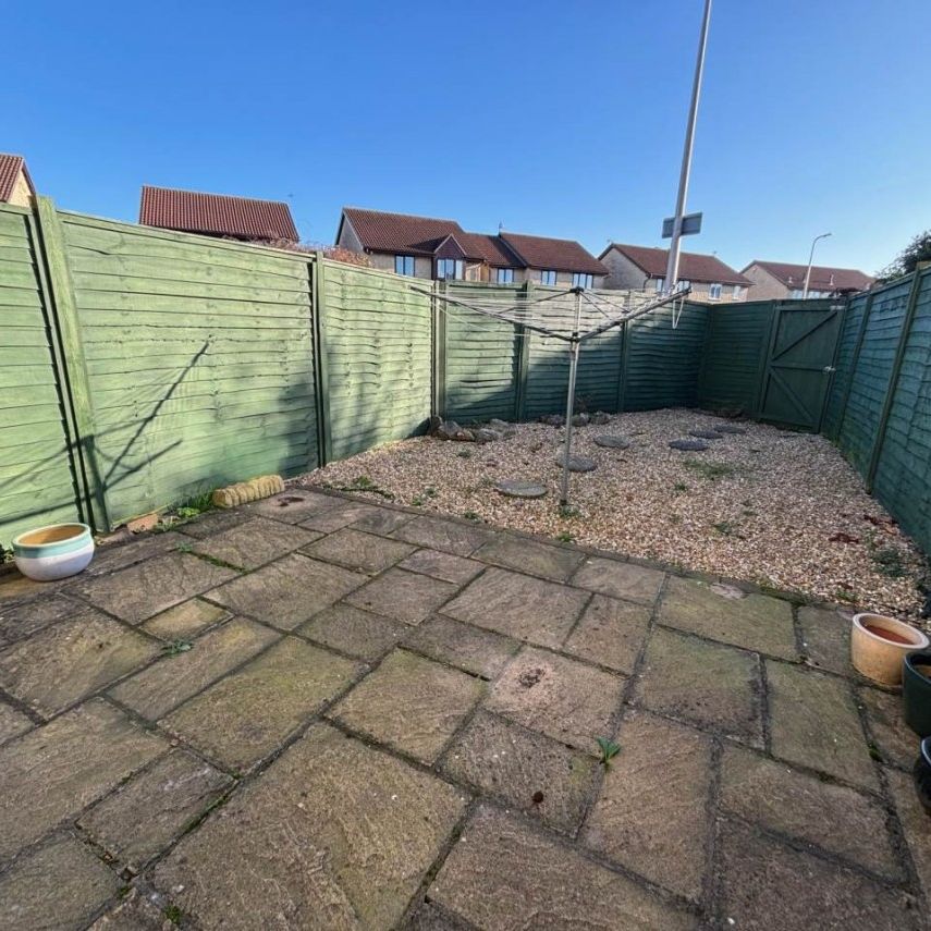 North Worle, Weston-super-Mare, North Somerset - Photo 1