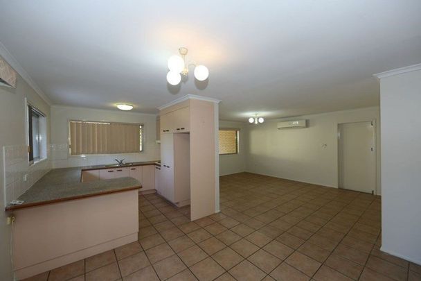 10 Lilyvale Street, 4122, Mansfield Qld - Photo 1