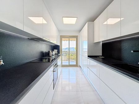 Superbe appartement de 4 pièces rénové avec vue mer - Photo 4