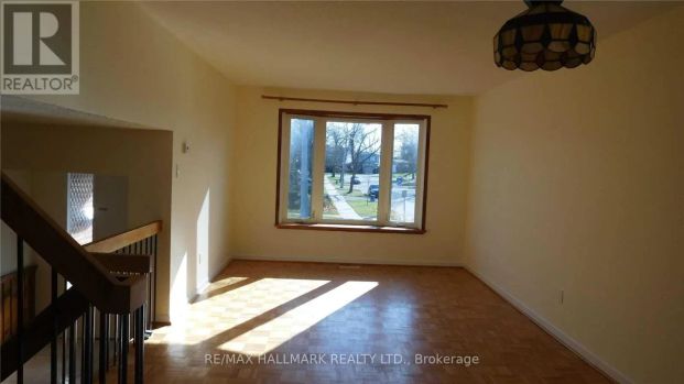 22 SPRINGHEAD GARDENS - Photo 1