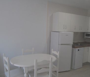 922754 - Apartment For rent in Nerja, Málaga, Spain - Photo 3