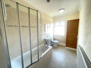 2 bedroom house to rent Loscoe Road, Heanor, Derbyshire, DE75 - Photo 5