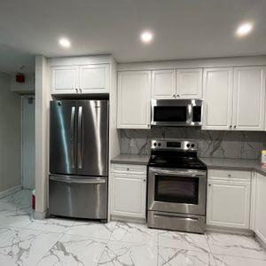 Newly renovated large bright 2 bedroom unit in a very quiet residential area - Photo 3