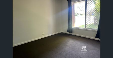 4 BEDROOMS – SECURE YARD WITH STORAGE - Photo 2