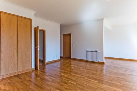 Luxury 3 bedroom Detached House for rent in Oeiras, Portugal - Photo 5