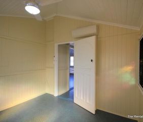 NEAT & TIDY - GREAT LOCATION - Photo 6