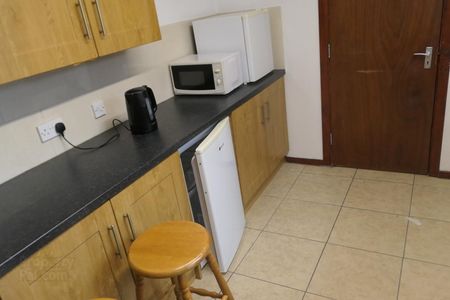 Unit 1, 36 Fitzroy Avenue, Botanic, BT71HW, Belfast - Photo 3