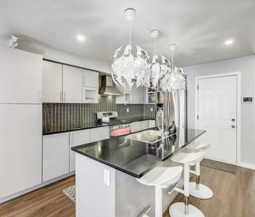 For Lease - 136 Golden Springs Drive, Brampton, Ontario - Photo 6