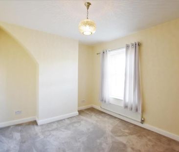 3 bedroom terraced house to rent - Photo 6