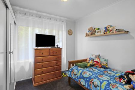 Spacious 3 Bedroom Family Home - Photo 4