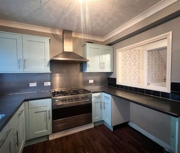 Brooklands Road - Photo 3