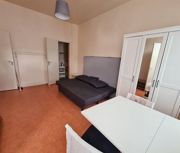 Appartement à Louer à LILLE 653 € - Photo 1