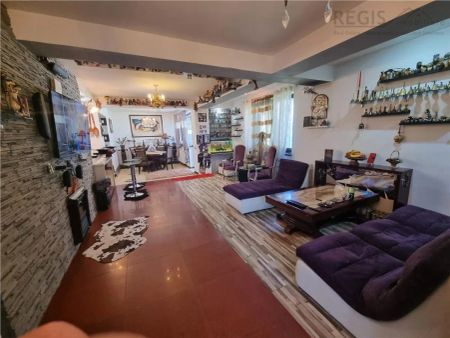 Casa moderna de patru camere zona Ghimbav - Fotografie 4