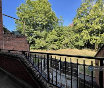 2 bedroom flat to rent - Photo 6