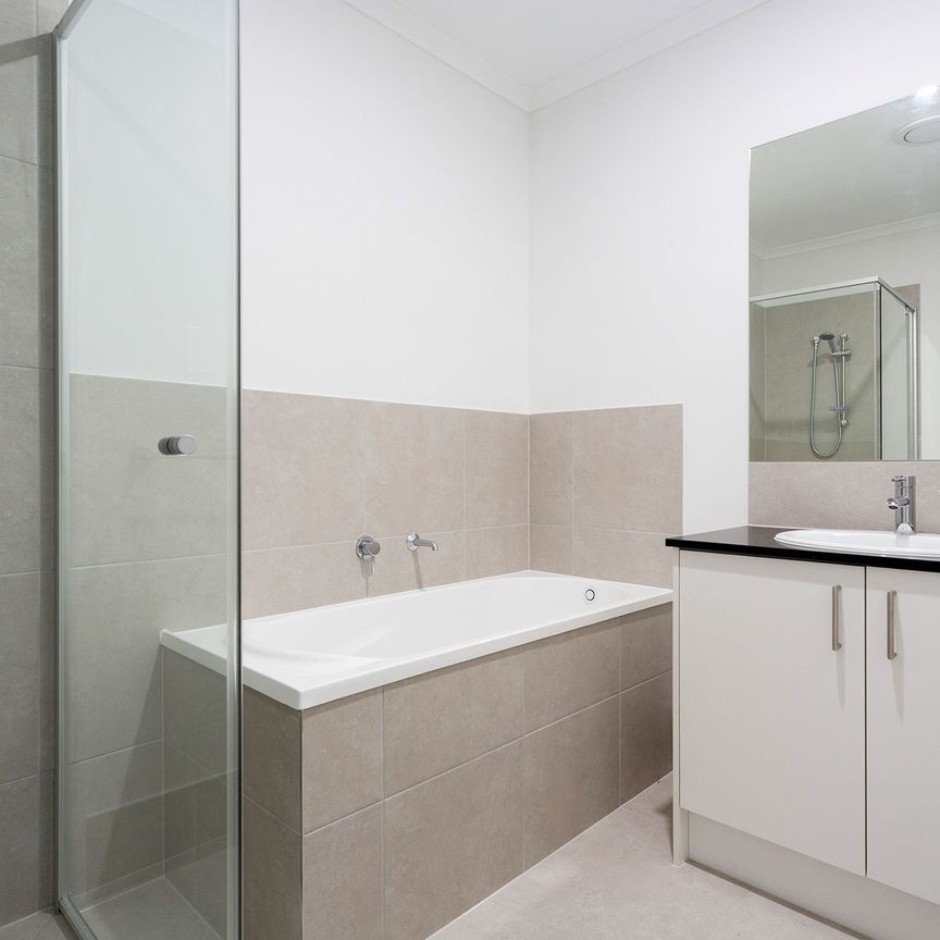 3 Nichols Road, Kippa-Ring QLD 4021 - House For Rent | Domain - Photo 1