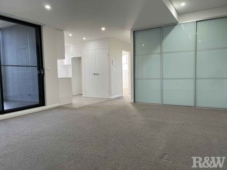 Well presented 2 bedroom apartment - Photo 5
