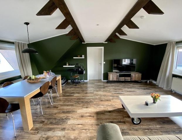 Sofort frei - Moderne Dachgeschosswohnung mit Balkon in BS - Veltenhof - Foto 1