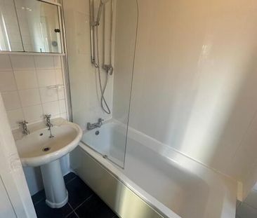 9 Chichester Park Central, Belfast, BT15 5DU - Photo 3