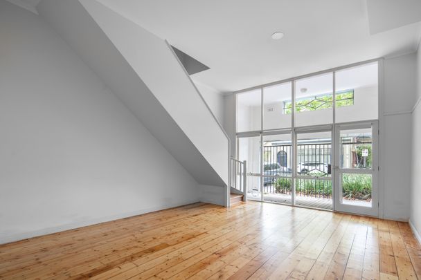 288 Rae Street, Fitzroy North VIC 3068 - Townhouse For Rent | Domain - Photo 1