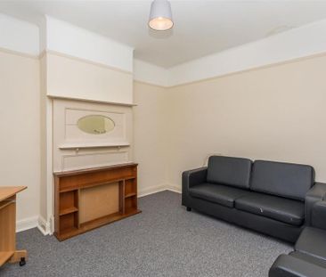 4 bedroom terraced house to rent - Photo 2