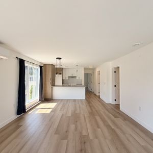 4.5+bureau, Saint-Gilles, 1075$/mois - Photo 3
