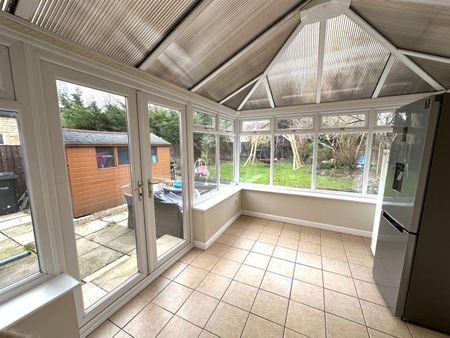 Webbington Road, Pewsham, Chippenham, SN15 - Photo 2