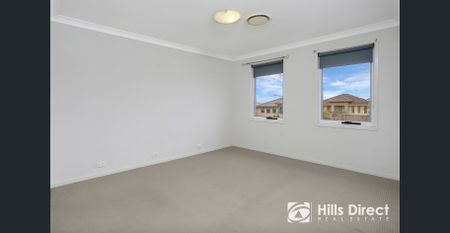 SPACIOUS HOME - Photo 2