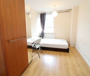 Room in a Shared Flat, Hind Grove, E14 - Photo 2