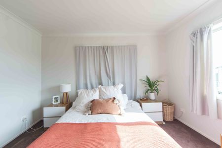 Well Presented Three-Bedroom Home - Photo 4