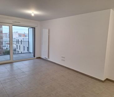 location Appartement T2 DE 42.02m² À CLERMONT FERRAND - Photo 2