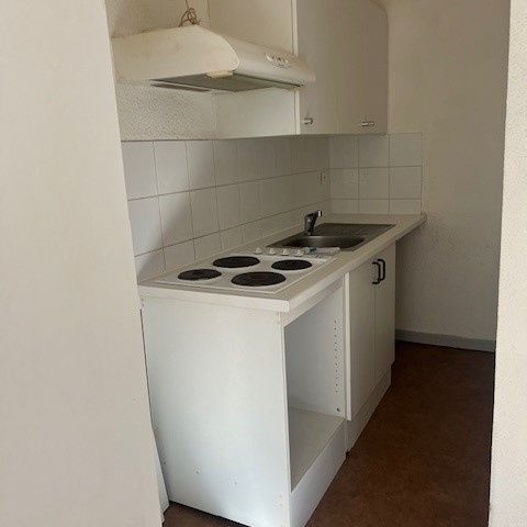 Location Appartement 2 pièces 33m² LOURDES 65100 - Photo 1
